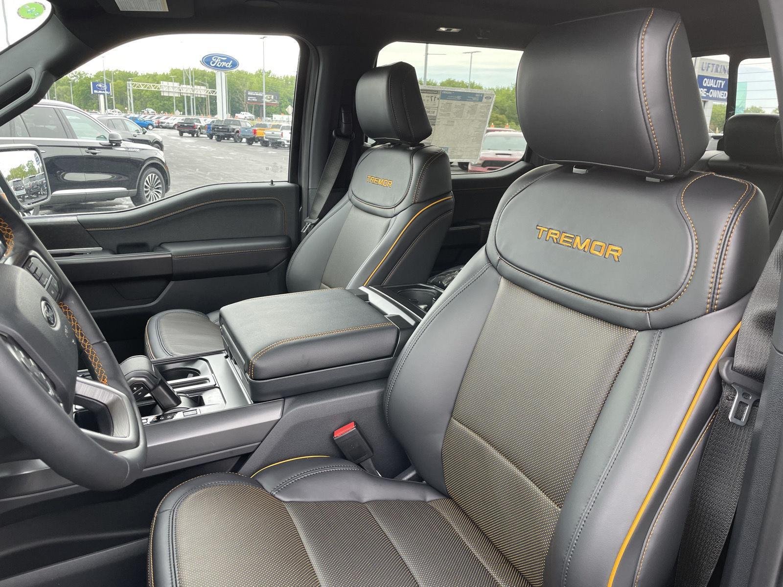 New 2026 Carbonized Gray Metallic Ford Tremor® image 14