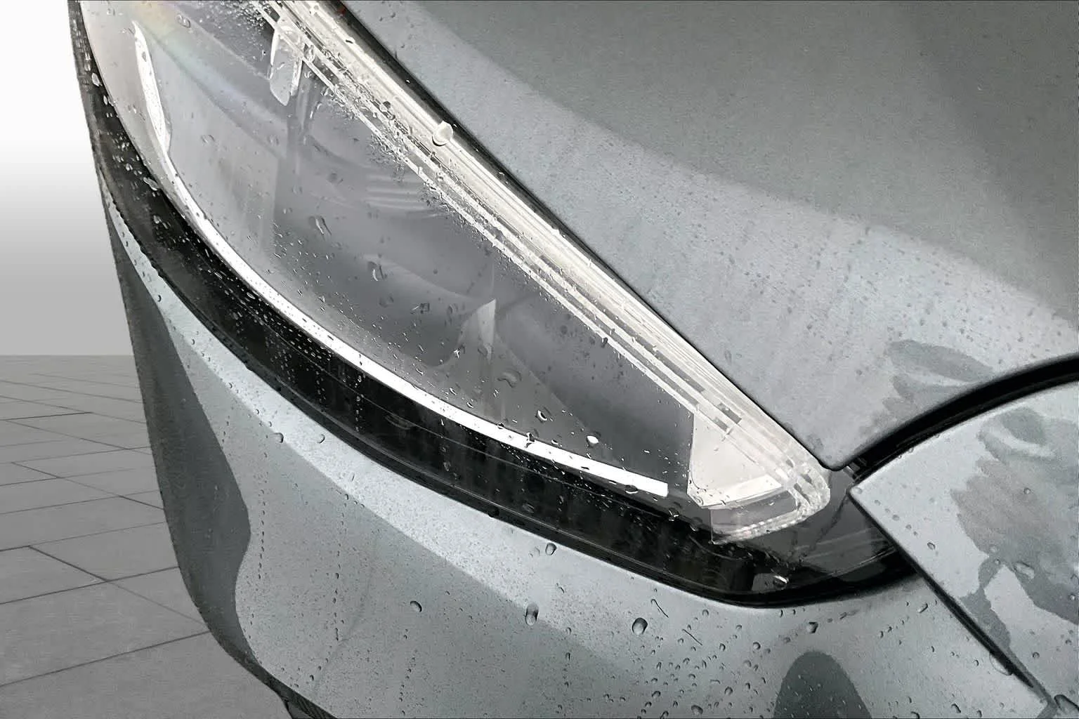 New 2026 Selenite Grey Metallic Mercedes-Benz S 580 image 17