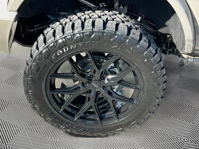 New 2026 Gray Ford Outer Banks / LIFTED WHEELS & TIRES image 21
