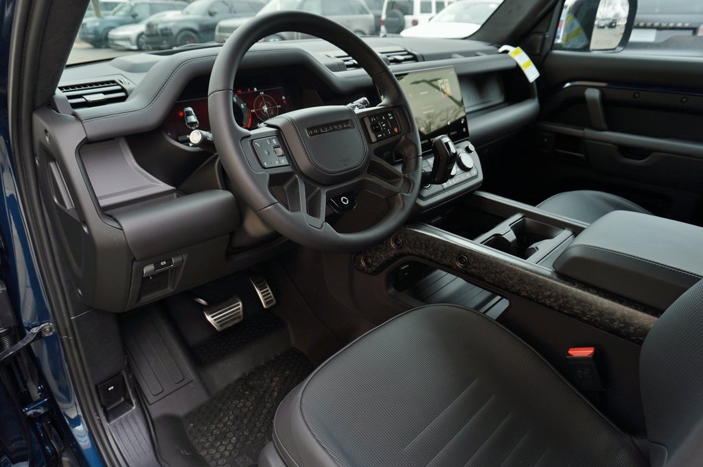 2026 LAND ROVER DEFENDER - Image 12