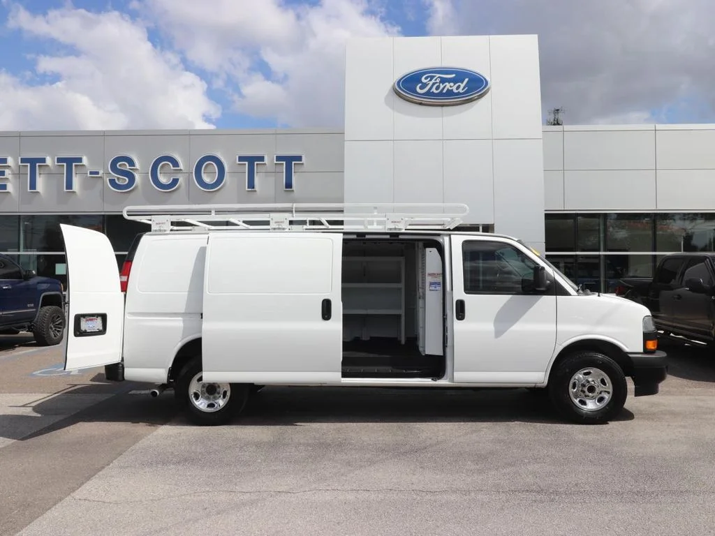 Certified Used 2023 White GMC Work Van image 15