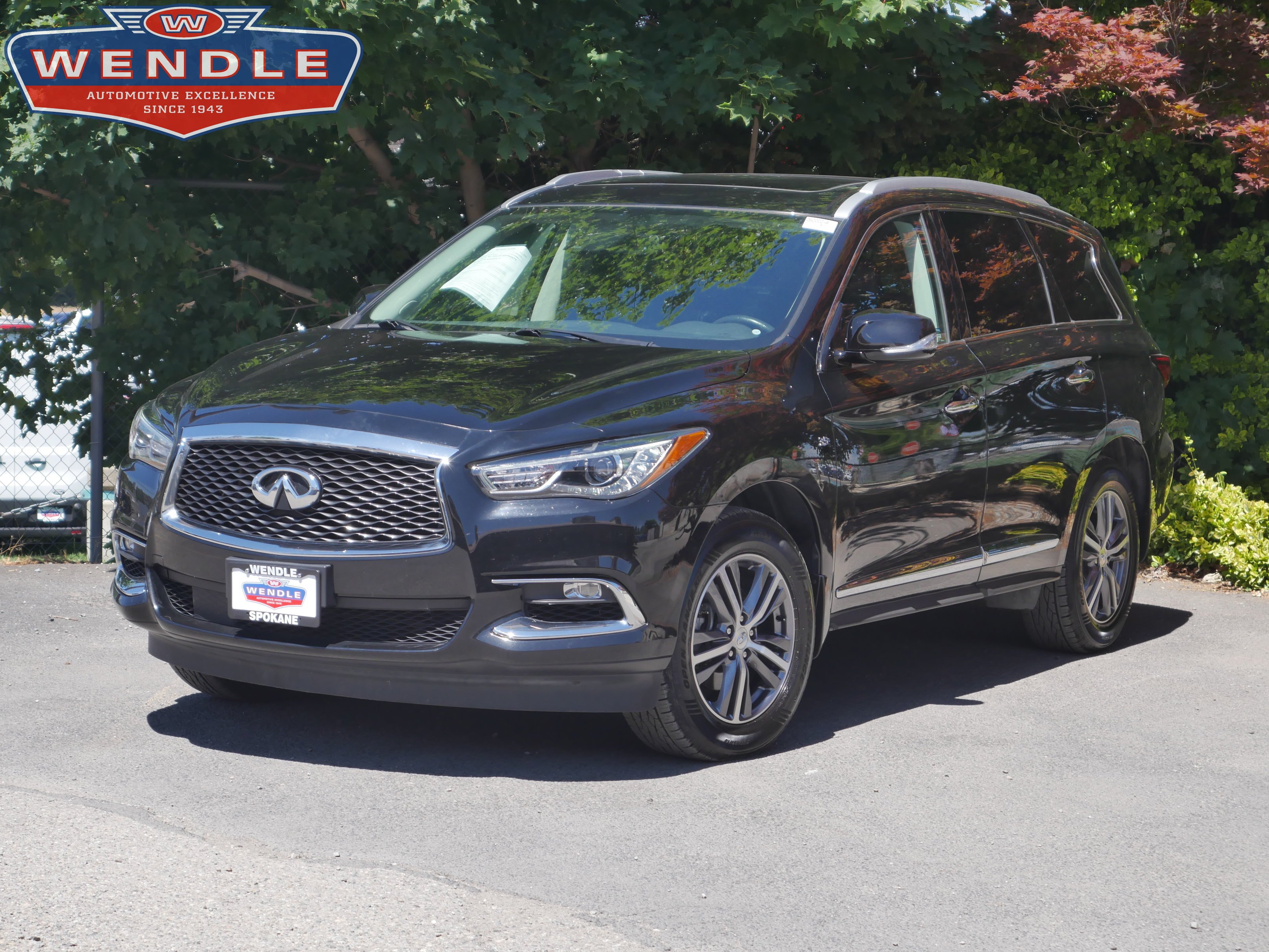 2019 INFINITI QX60 LUXE AWD's photo
