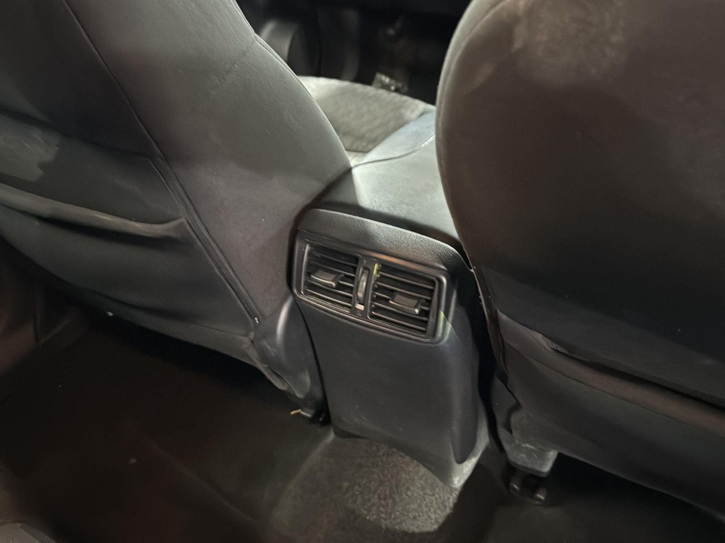 2018 Nissan Rogue SV - Photo 22