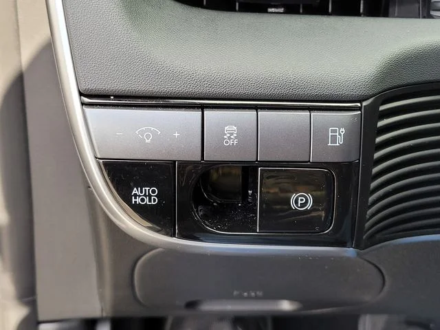 2025 Hyundai IONIQ 5 SE - Photo 26