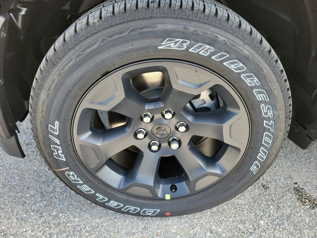 New 2026 Granite Crystal Metallic Clear-Coat Exterior Paint RAM Big Horn/Lone Star image 7