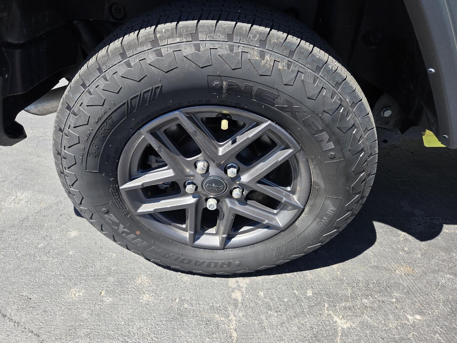 Used 2024 YELLOW JEEP SPOR image 39