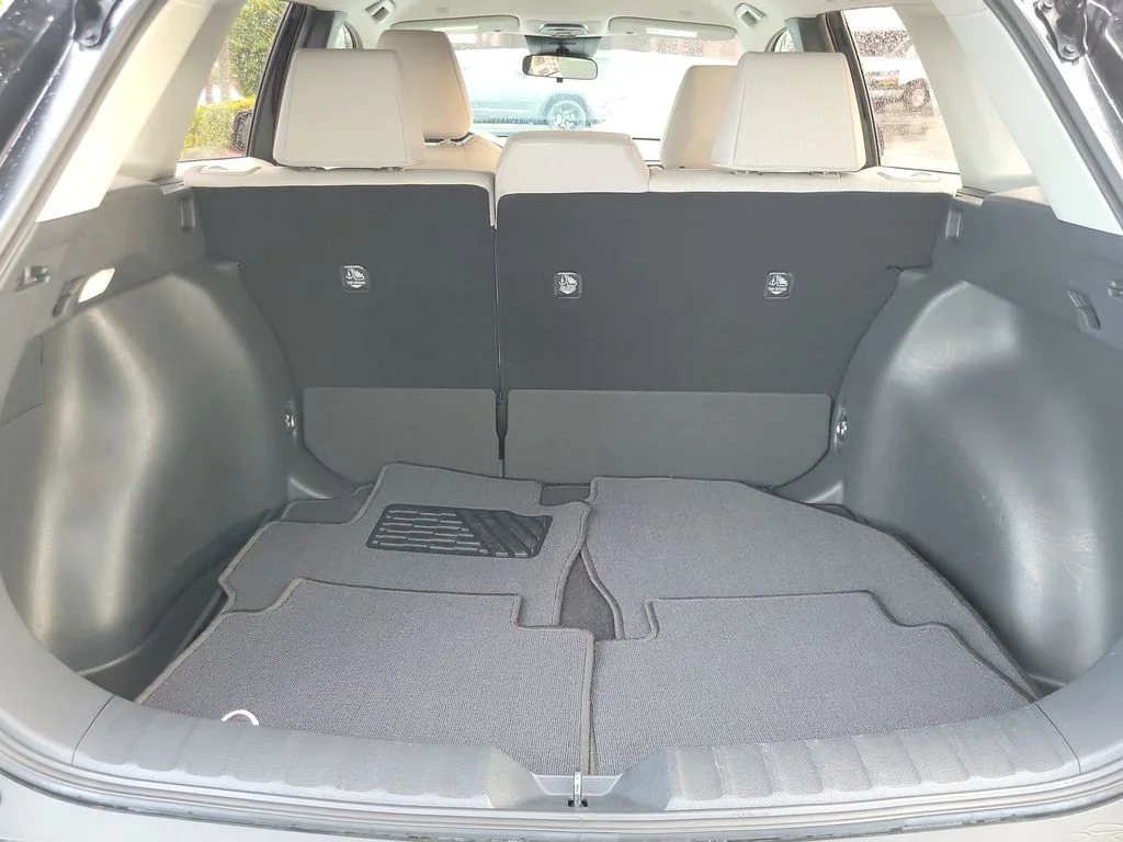 Used 2024 Black Toyota L image 6
