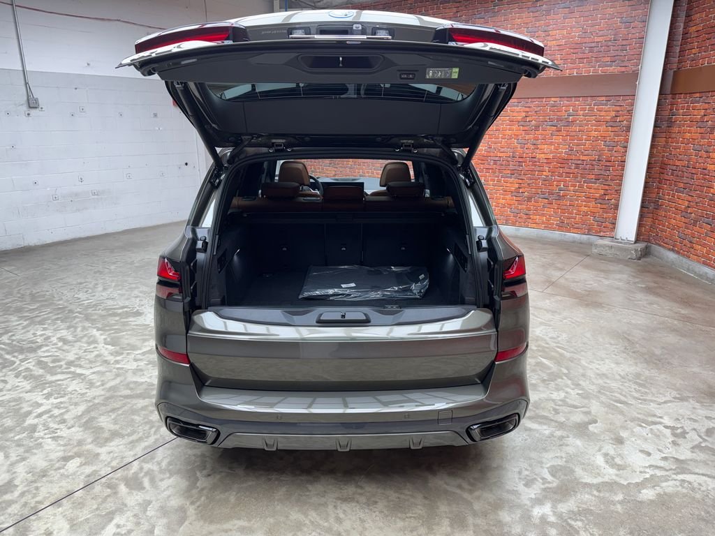 New 2026 Green BMW xDrive50e image 26