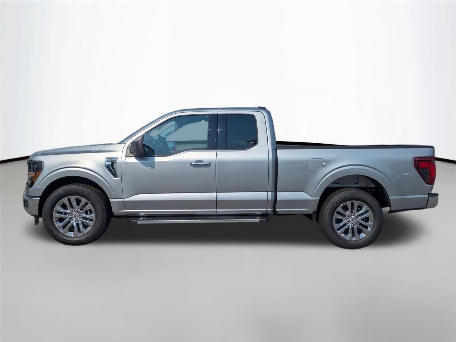 New 2026 Iconic Silver Metallic Ford XLT image 8