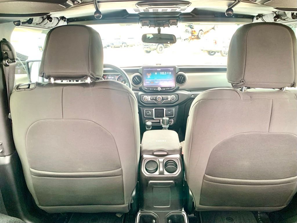 Used 2018 White Jeep Sport image 20