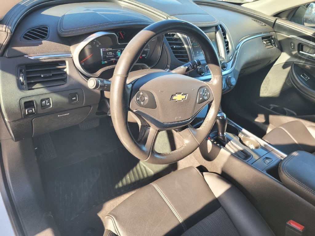 Used 2019 SUMMIT WHITE Chevrolet LT image 14