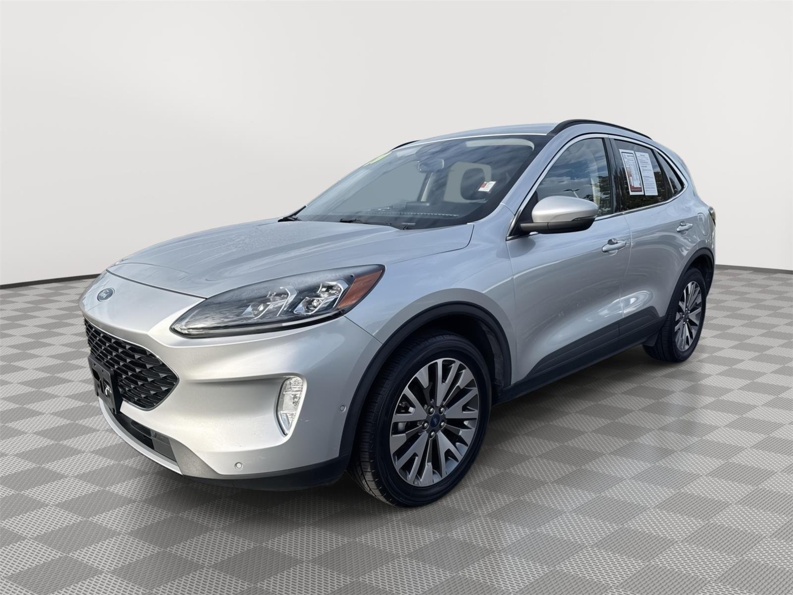 Used 2020 Ford Escape Titanium with VIN 1FMCU9J9XLUB08007 for sale in Kansas City