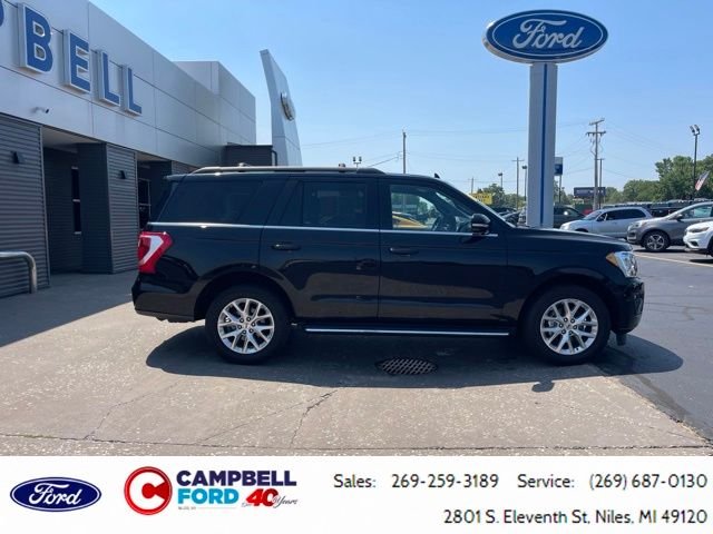 Used 2021 Black Metallic Ford XLT image 2