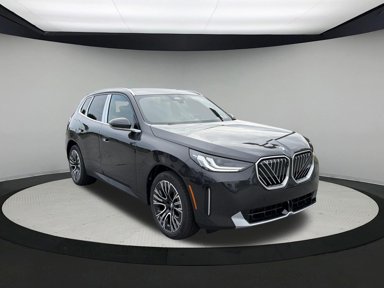 New 2026 Dark Graphite Metallic BMW 30 xDrive image 3