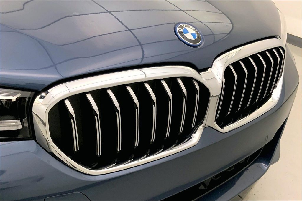 Certified Used 2023 Arctic Race Blue Metallic BMW  image 29