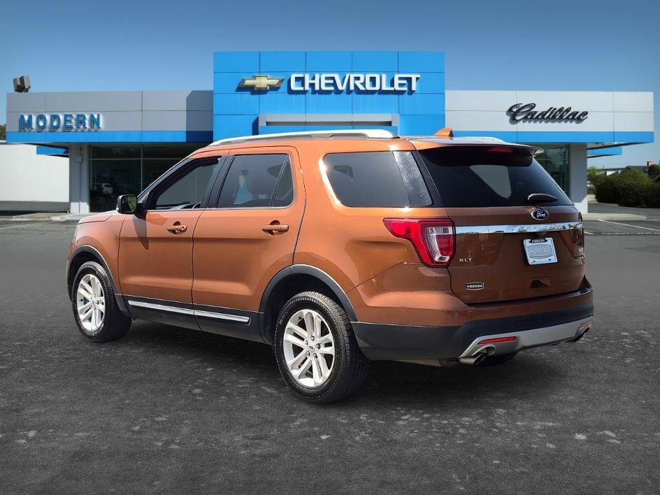 Used 2017  Ford XLT image 3