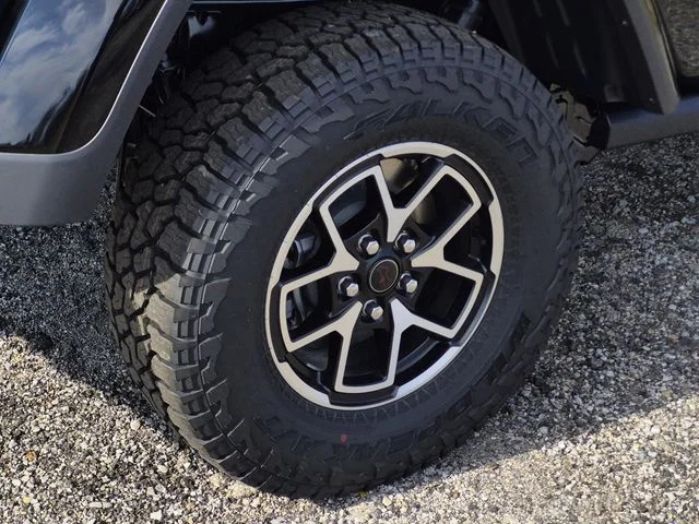 New 2026 Black Clear-Coat Exterior Paint Jeep Rubicon image 10