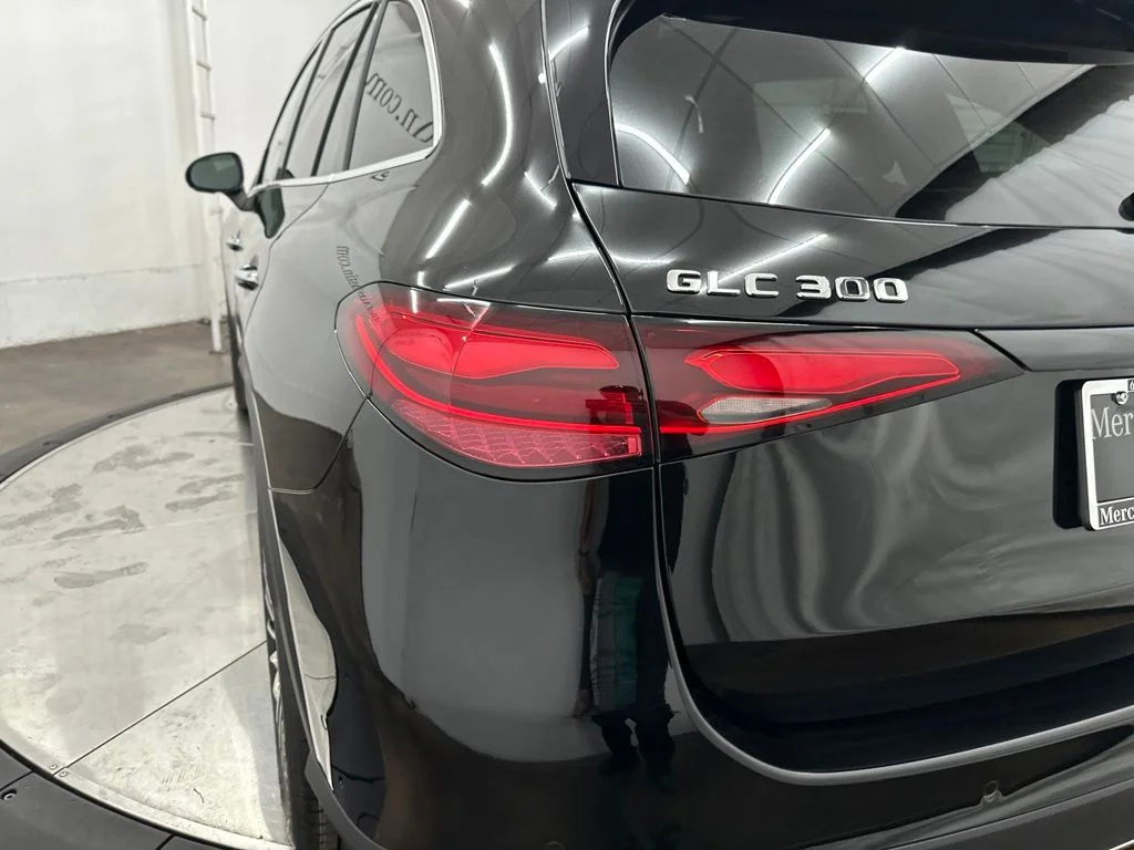 New 2026 Black Mercedes-Benz GLC 300 image 11