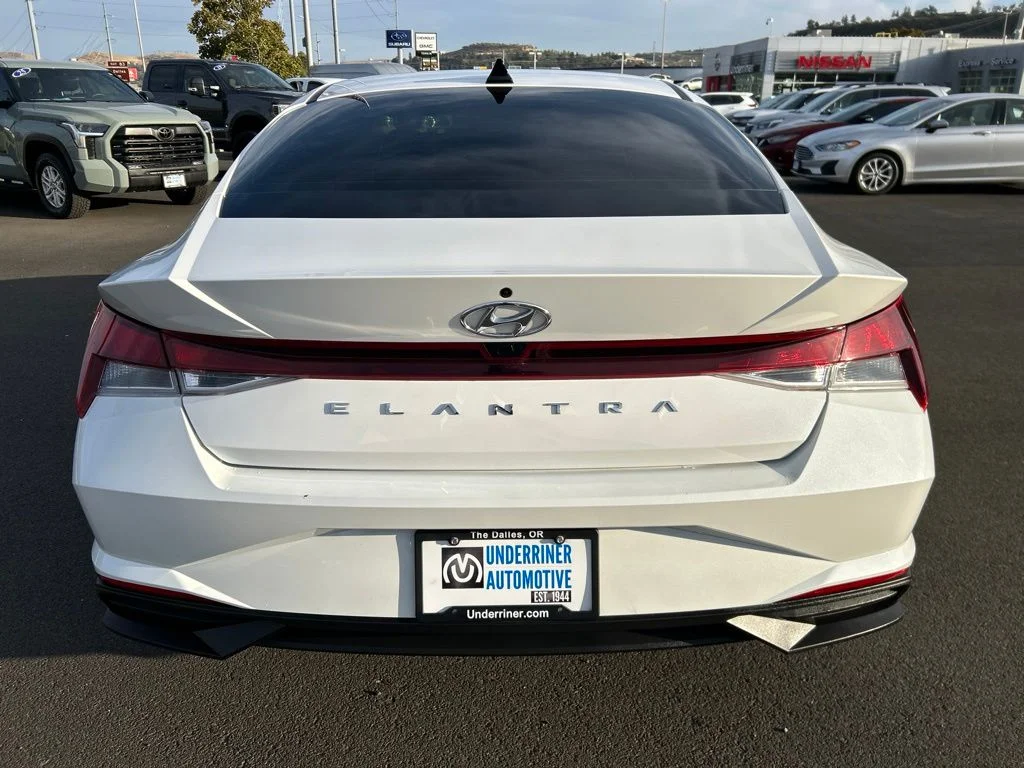 Used 2022 Gray Hyundai SEL image 7