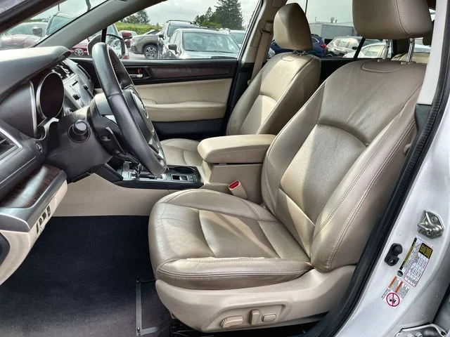 Used 2019 White Subaru 2.5i image 15