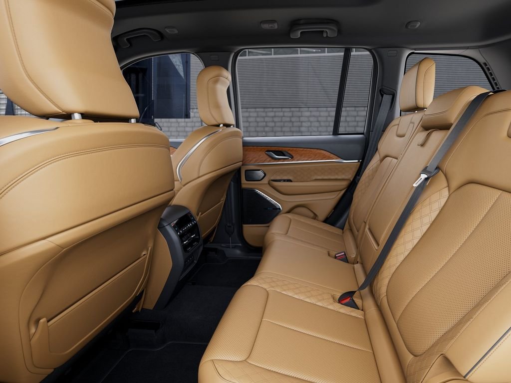 New 2026 Bright White Clear-Coat Exterior Paint Jeep Summit image 23