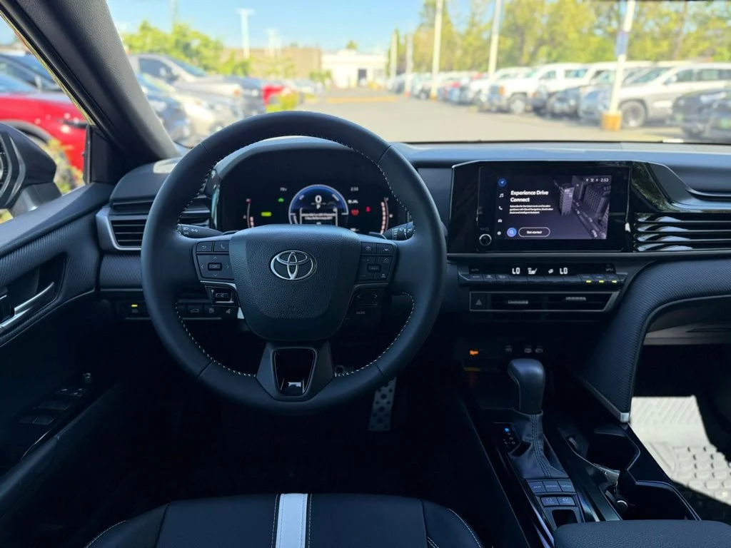 Certified Used 2025  Toyota SE image 24