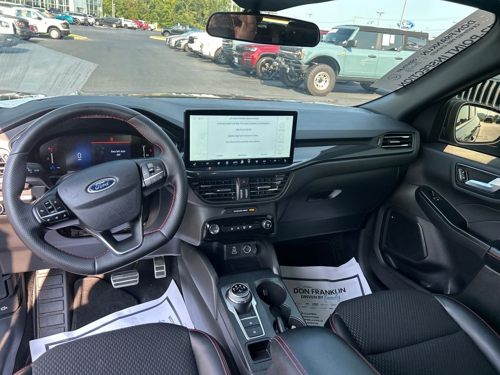 Used 2024 Gray Ford ST-Line image 15