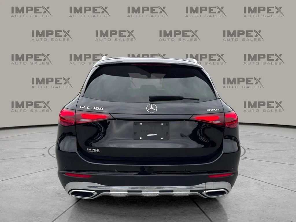 Used 2023 Black Mercedes-Benz GLC 300 image 4