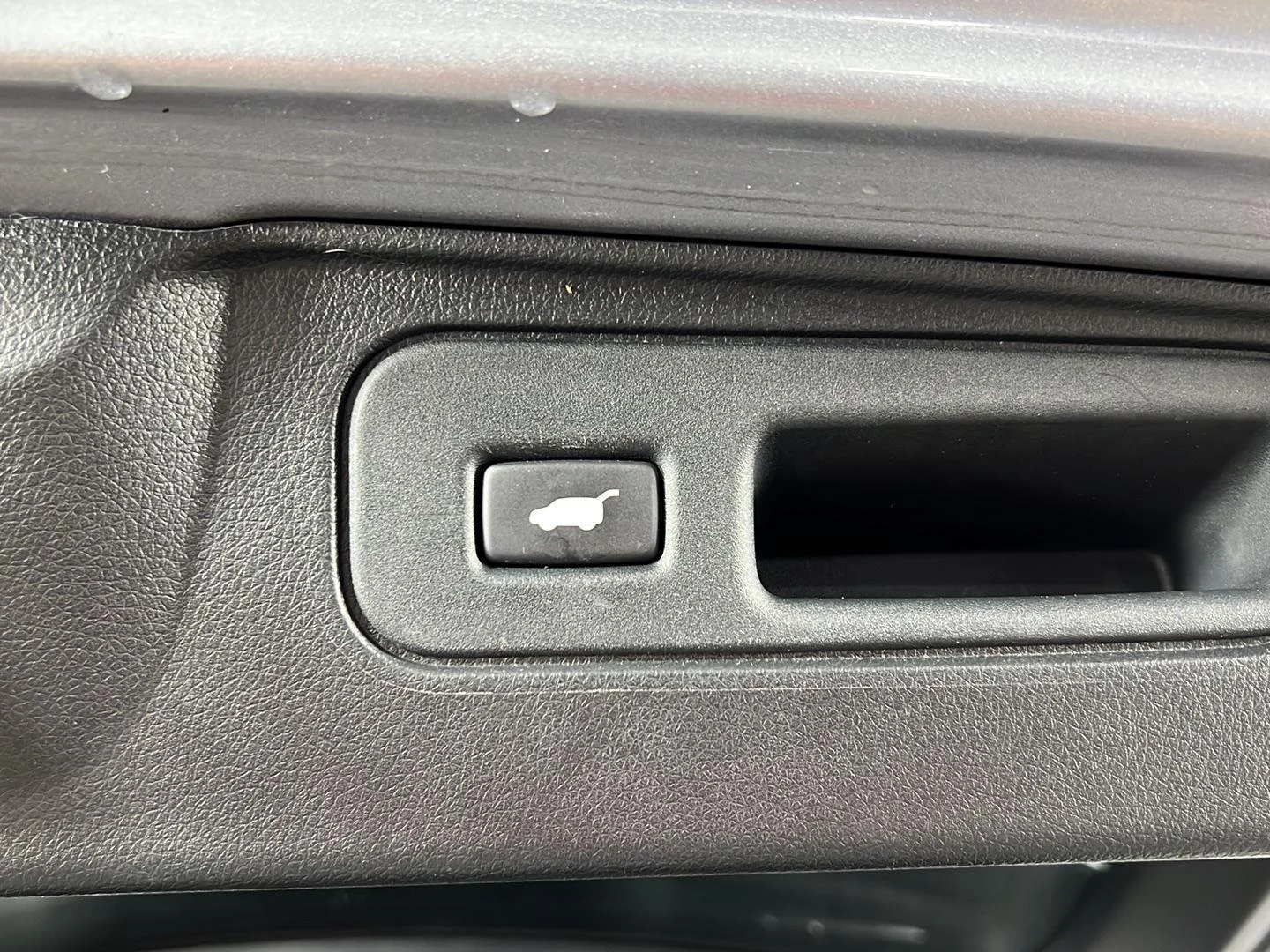 Used 2023 Lunar Silver Metallic Honda EX-L image 18
