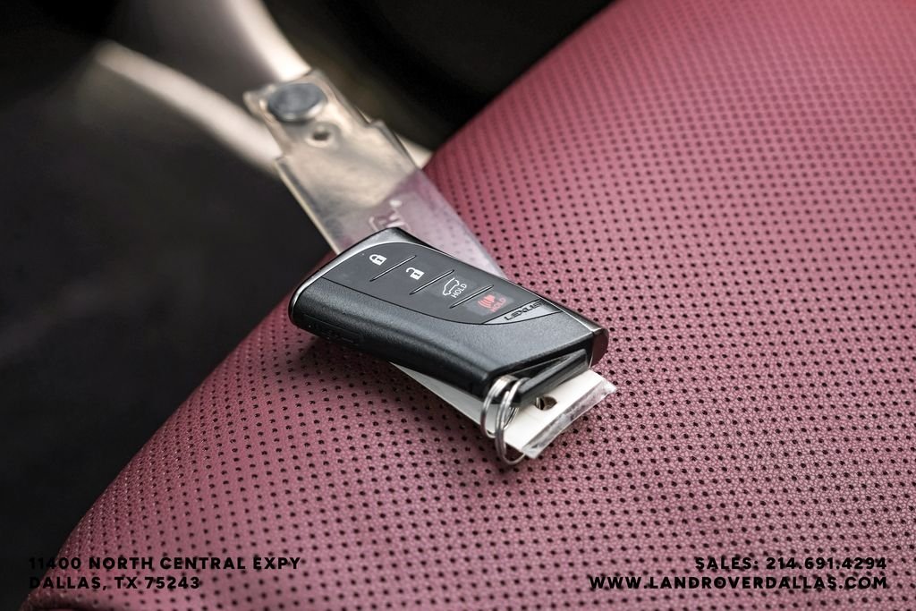 Used 2023 White Pearl Lexus 460 image 48