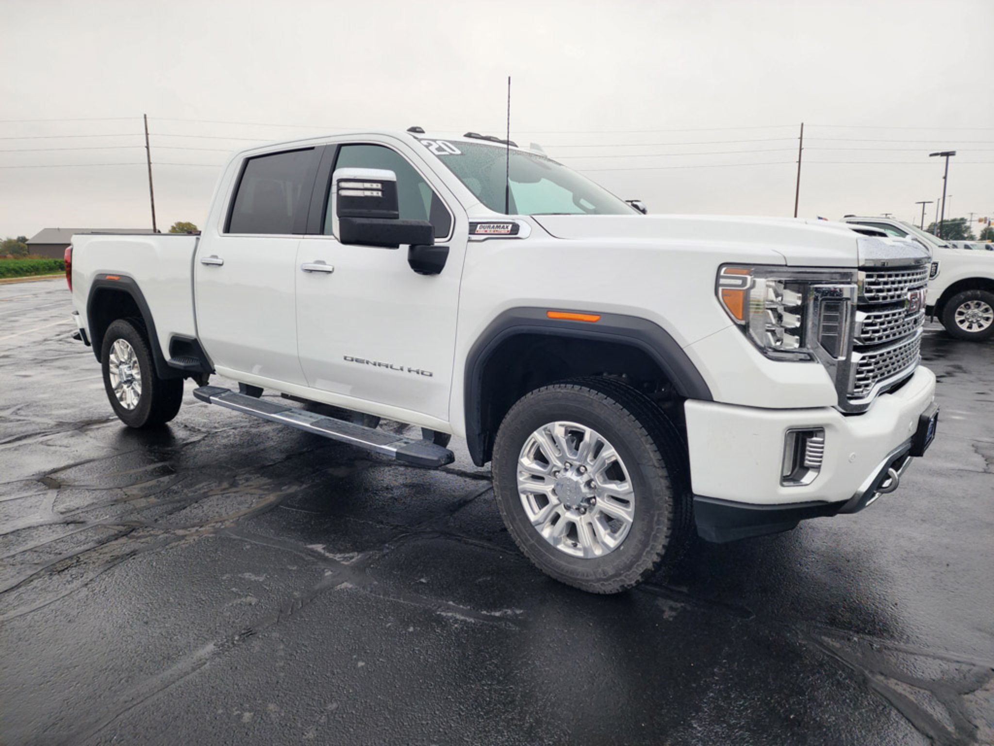 Used 2020 Summit White GMC Denali image 2