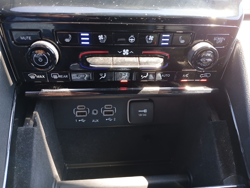 Used 2023 Silver Jeep Overland image 19