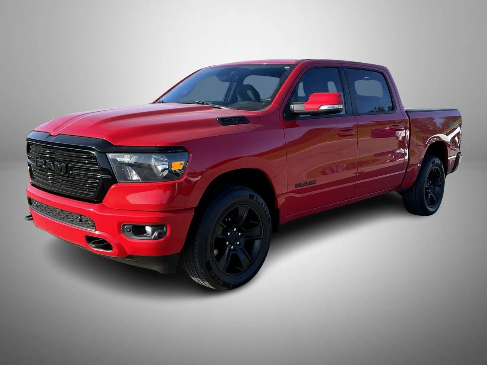 2020 RAM 1500 Big Horn/Lone Star 4x4 Crew Cab 5'7's photo