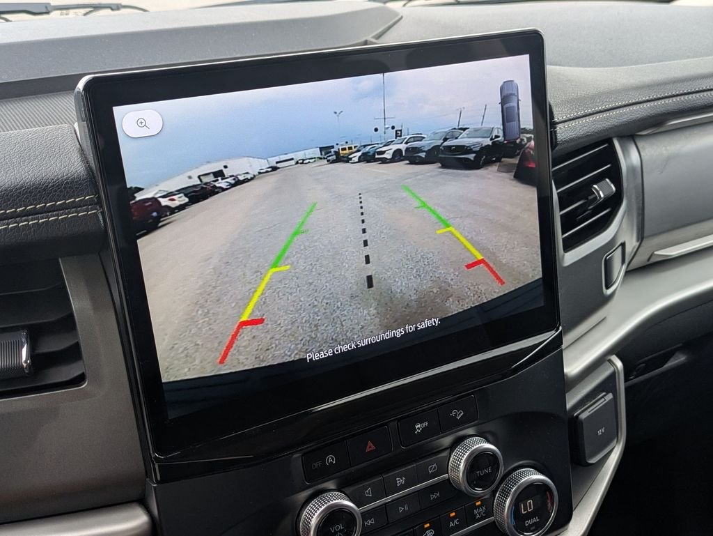 Used 2024 Black Ford XLT image 17