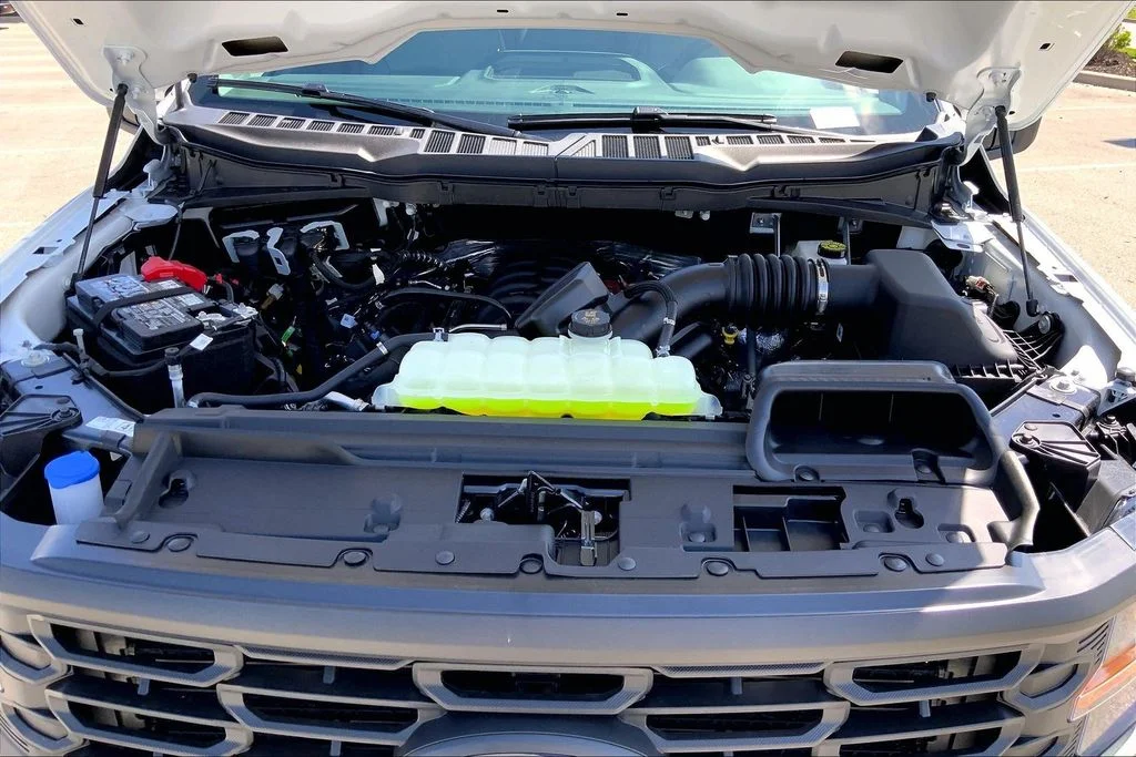 New 2026 Oxford White Ford XL image 11