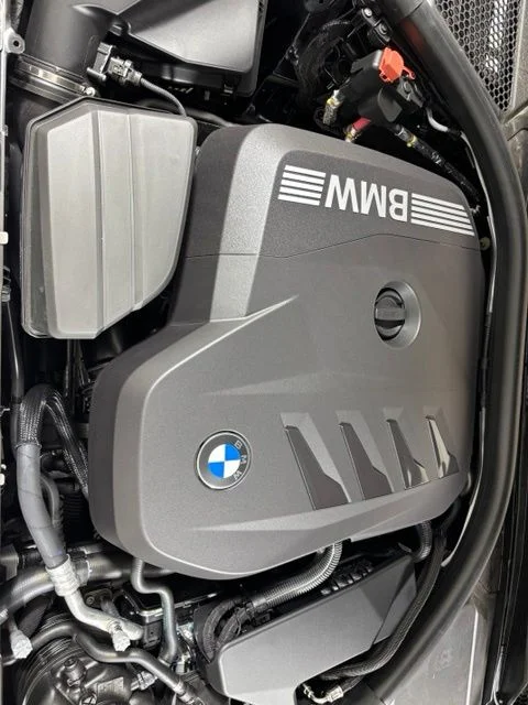 New 2026 Black Sapphire Metallic BMW 330i xDrive image 19