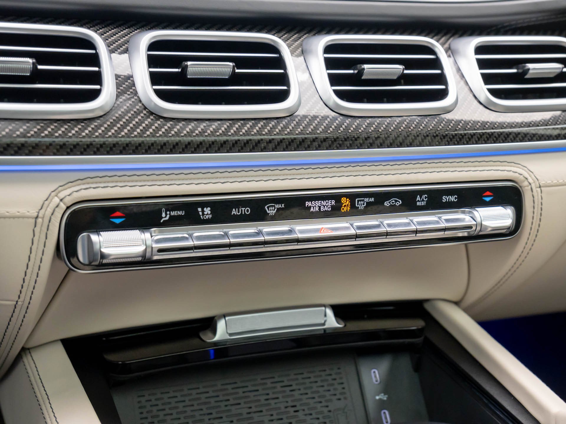 New 2026 Polar White Mercedes-Benz GLE 63 S AMG® image 67
