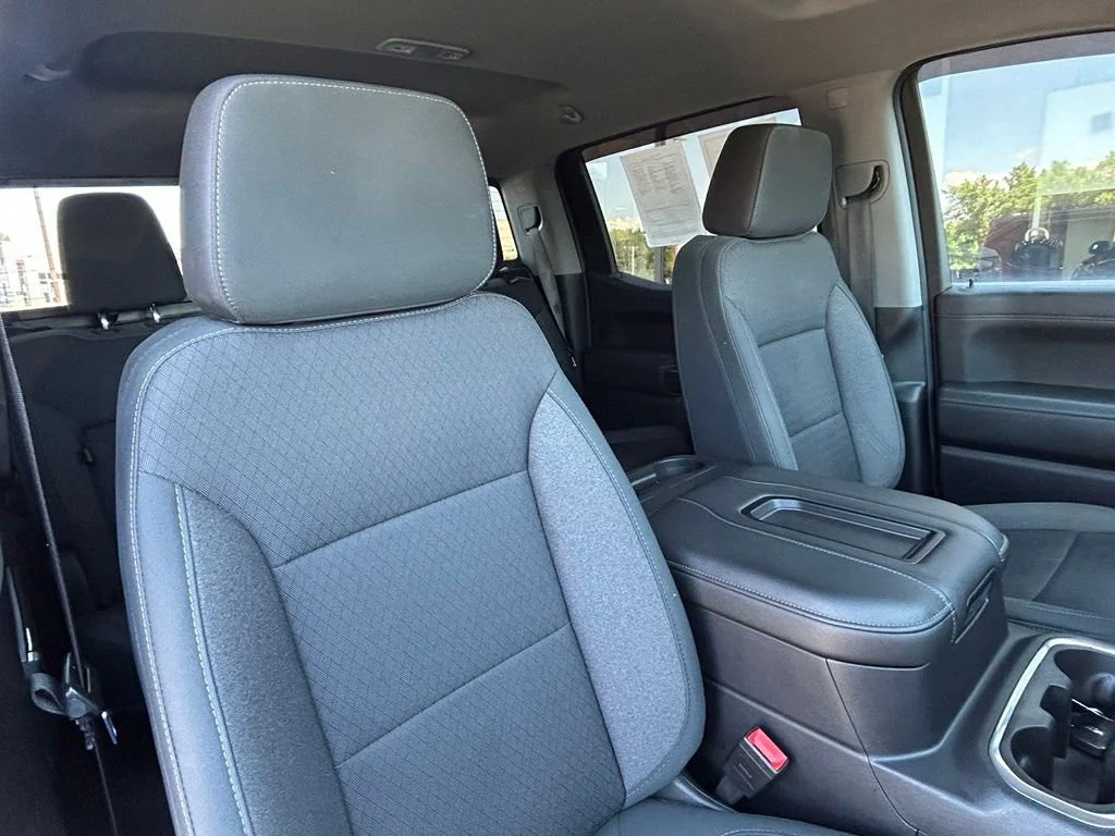 Used 2020 CAJUN RED TINTCOAT Chevrolet RST image 40