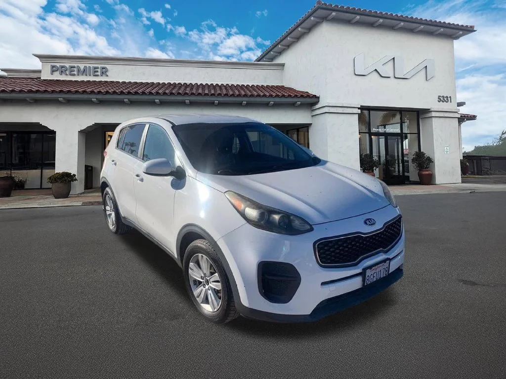 Used 2019 White Kia LX image 4
