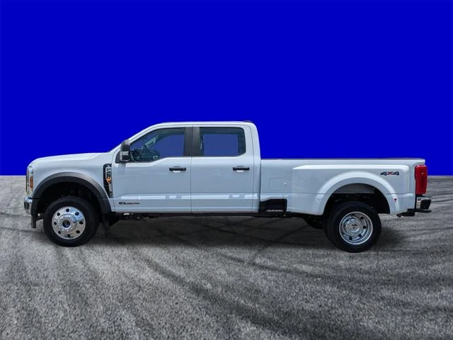 New 2026 Oxford White Ford F-450® XL image 7