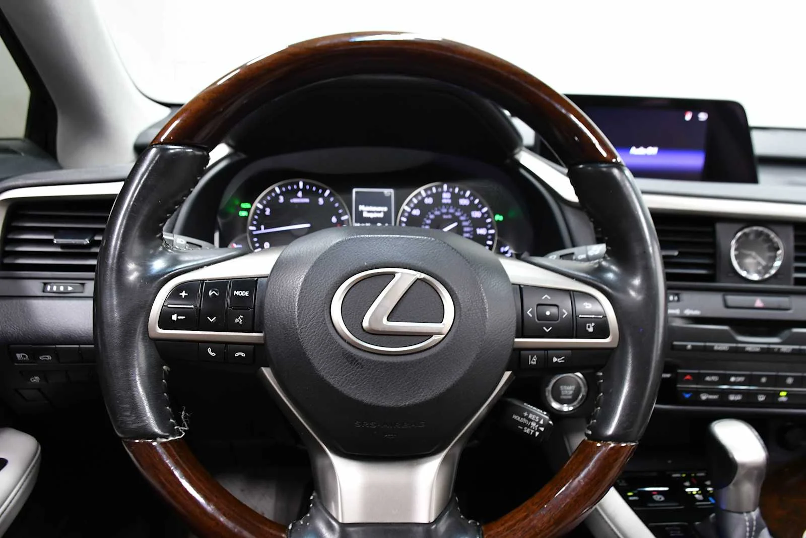 Used 2019 Nightfall Mica Lexus  image 18