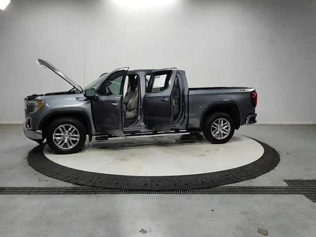 Used 2019 Gray GMC SLT image 12