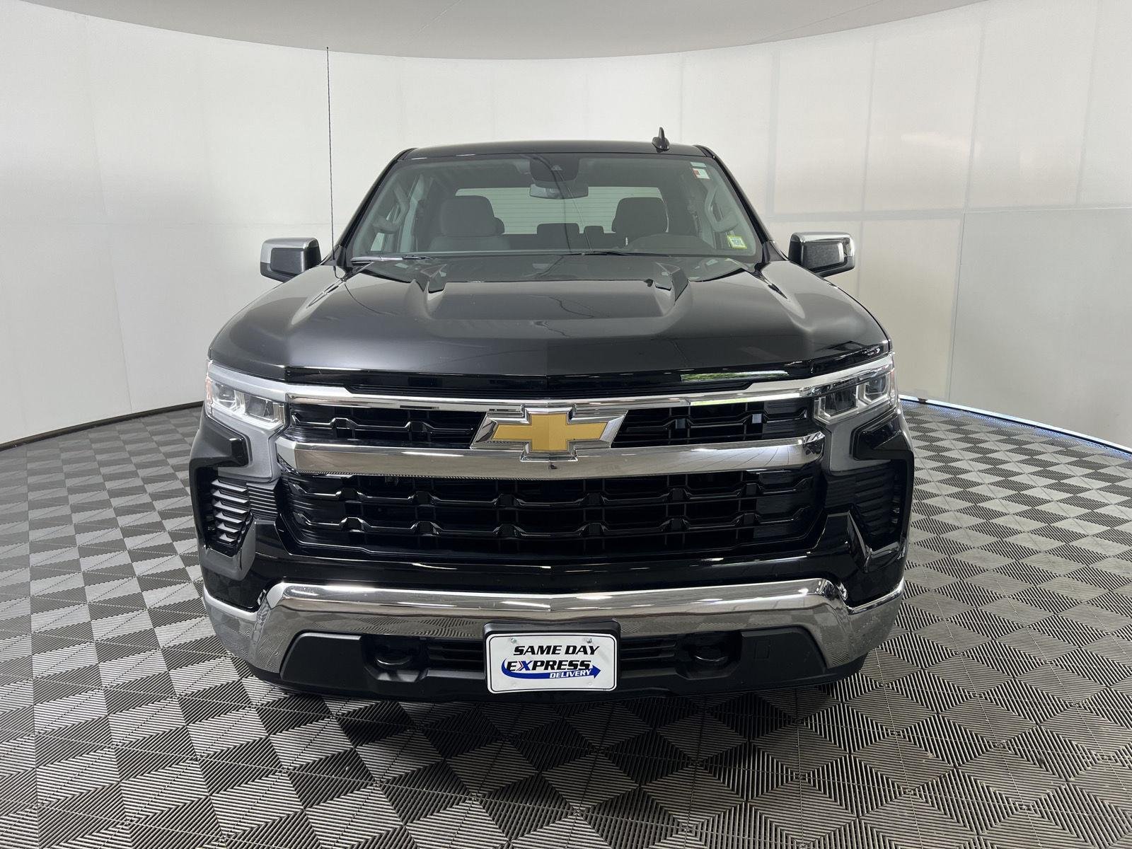 Used 2023 Black Chevrolet LT image 30