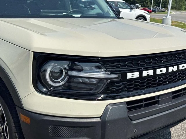Used 2025 Beige Ford Outer Banks image 11