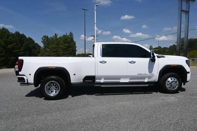 Used 2024 Summit White GMC Denali DRW image 4
