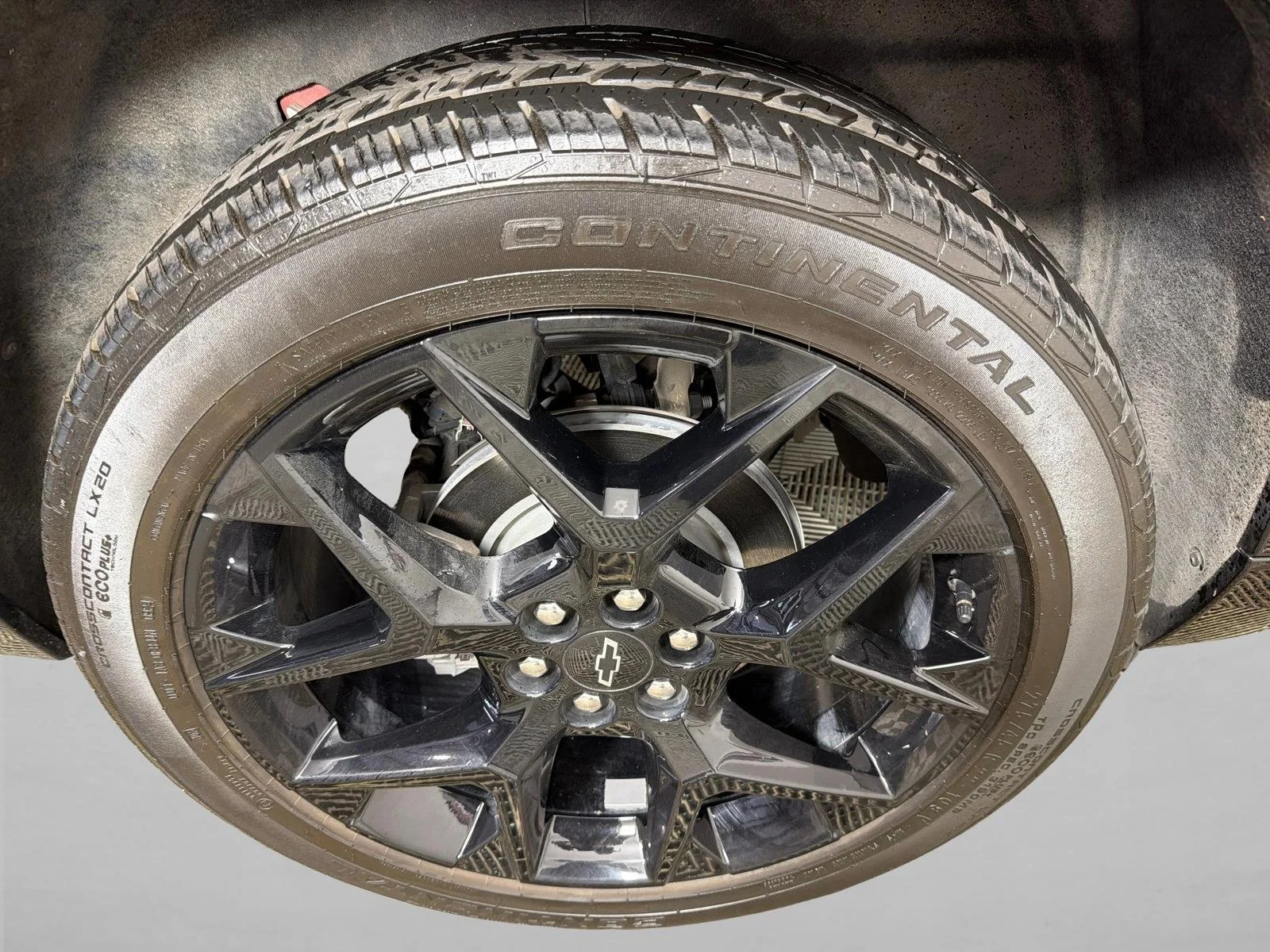 Used 2024 Gray Chevrolet AWD RS image 19