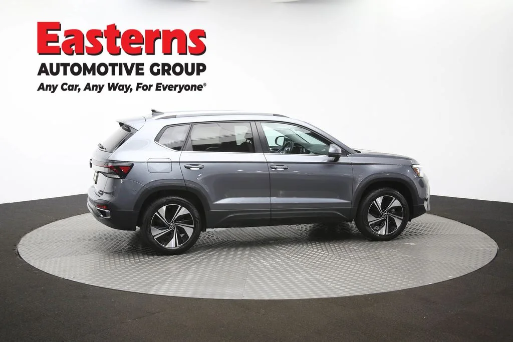 Used 2025 Gray Volkswagen 1.5T SE image 42