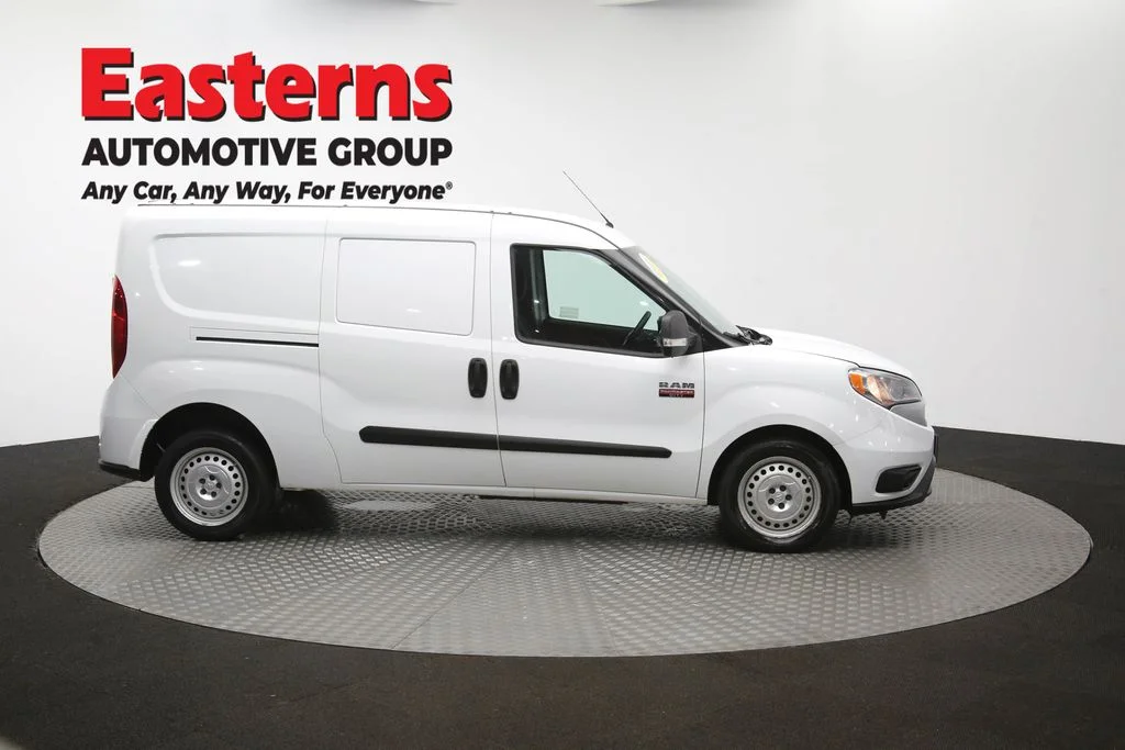 Used 2022 White Ram Base image 43