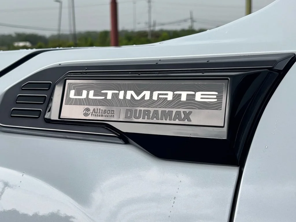 New 2026 Glacier White Tricoat GMC Denali Ultimate image 9