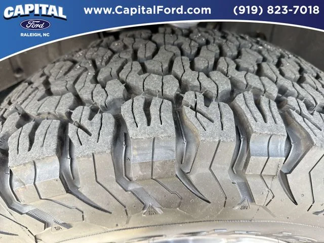 Used 2025 Blue Ford Badlands image 13